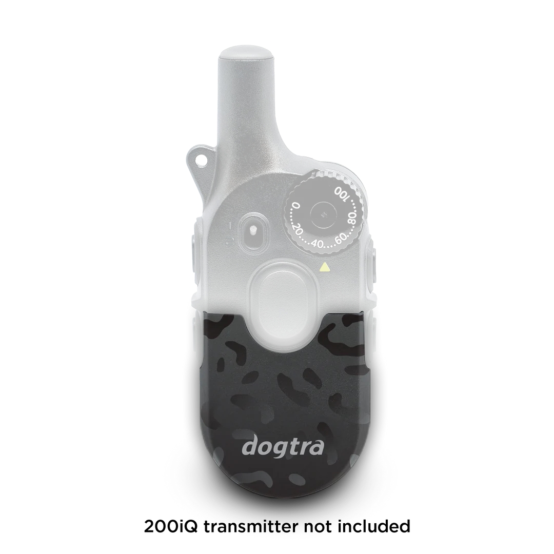 200iQ CASE_BLACK LEOPARD